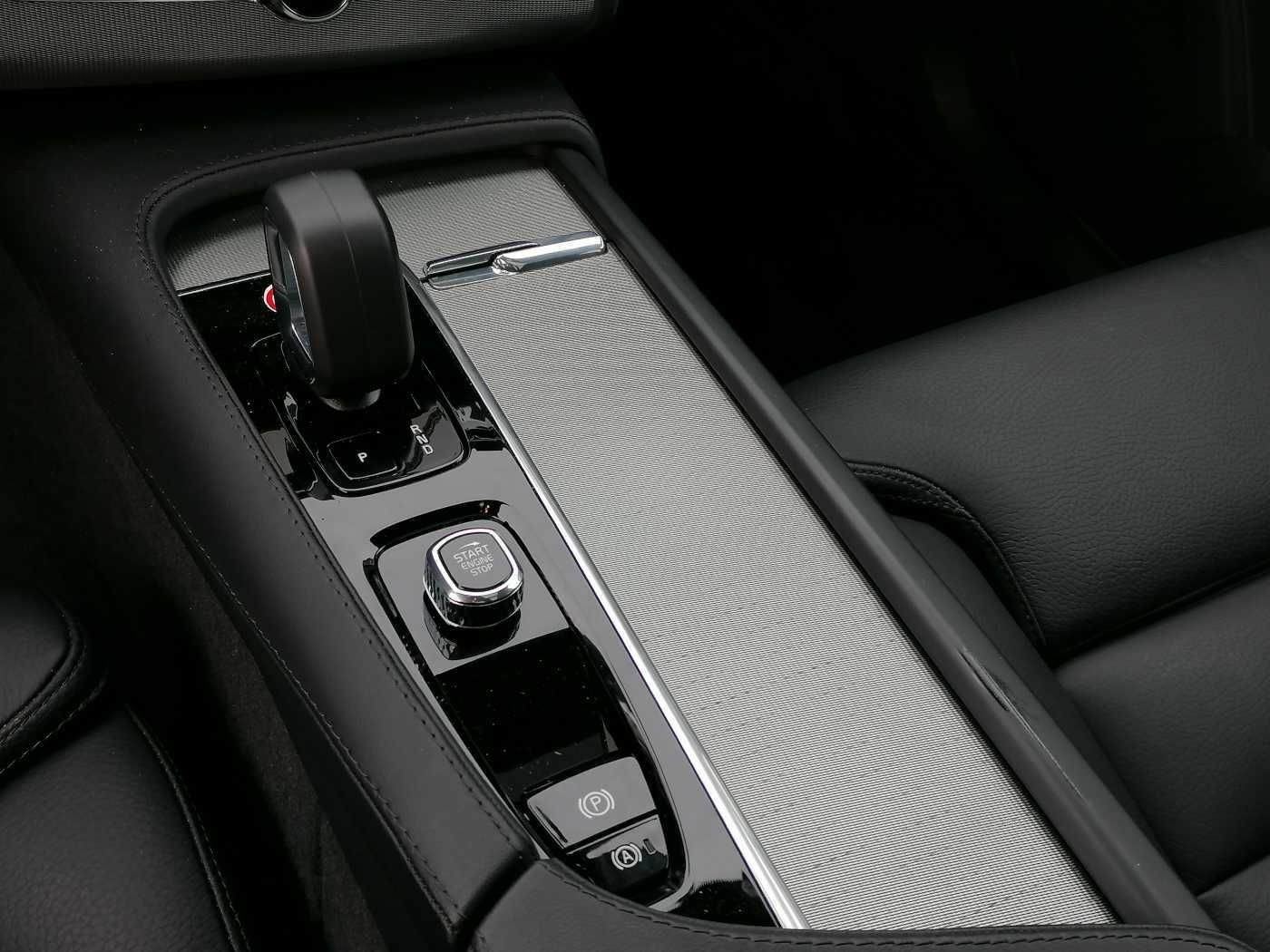 Volvo XC90 B5 D AWD Plus Bright 7-Sitzer