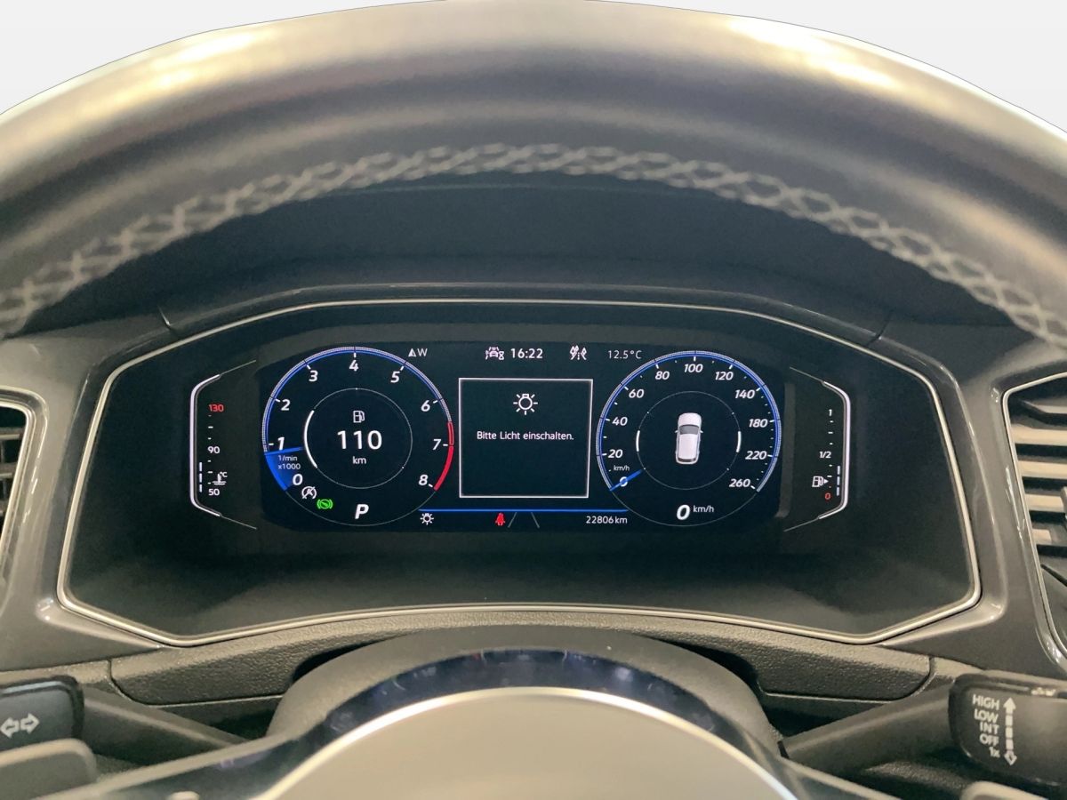 Volkswagen T-Roc 2.0 TSI DSG 4M Sport - Samsaru's Car Outlet