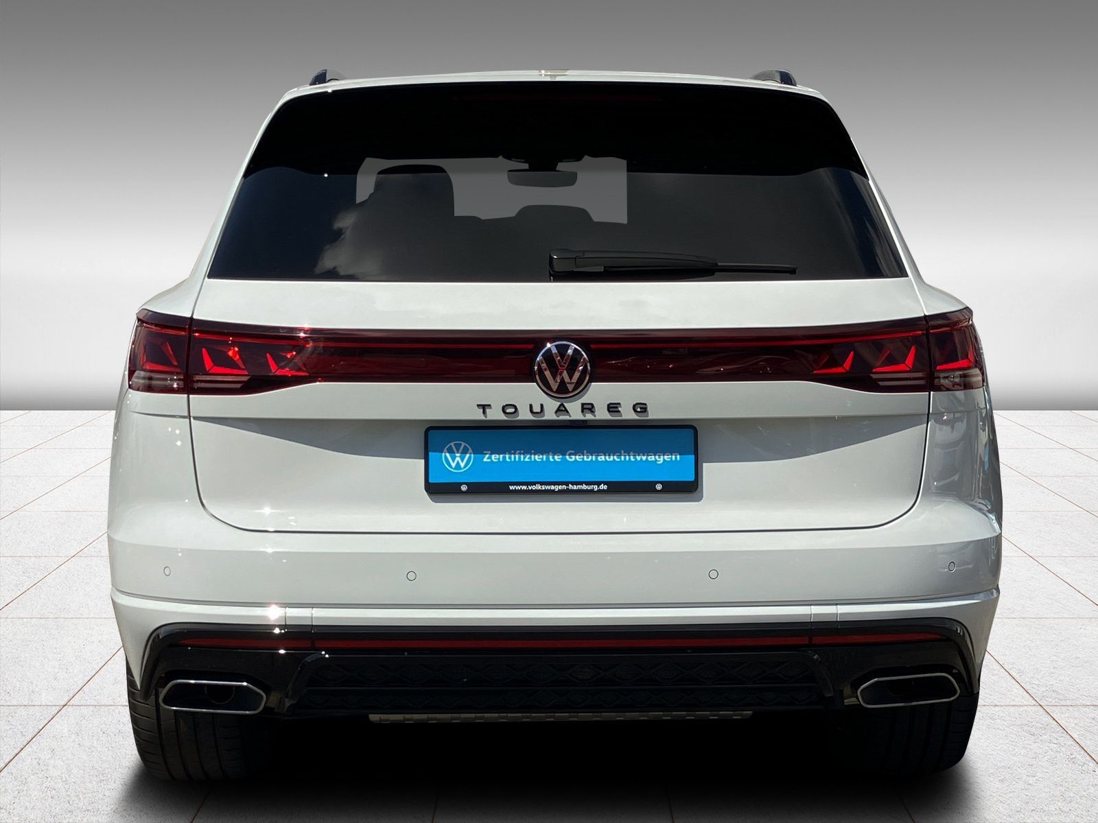 Volkswagen Touareg R-Line 3.0 V6 TDI - Samsaru's Car Outlet