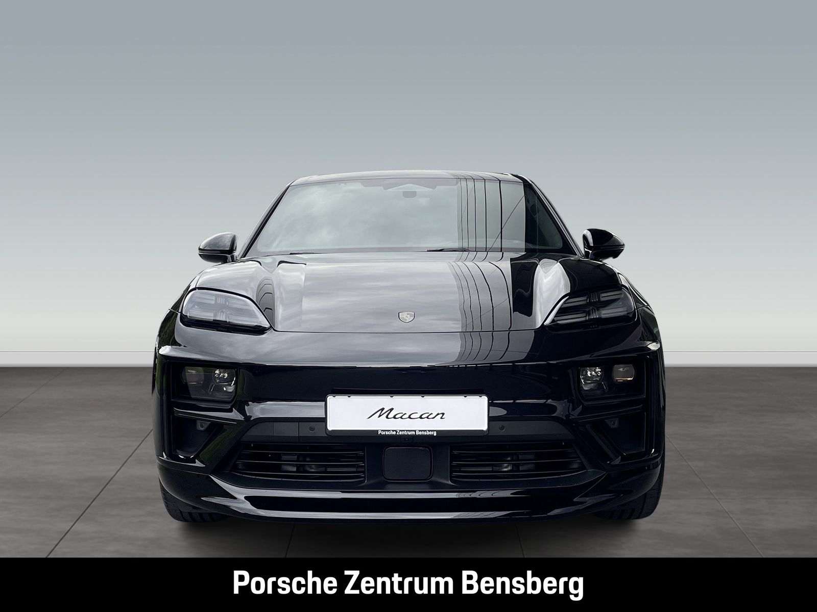 Porsche Macan Turbo Electric