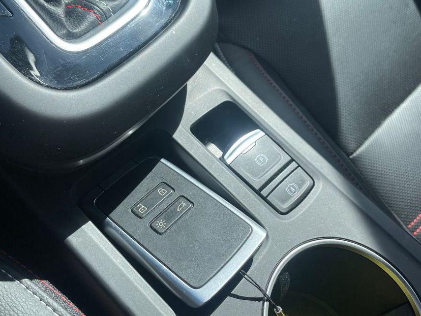 Renault Arkana TCe Mild Hybrid R.S. Line - Samsaru's Car Outlet
