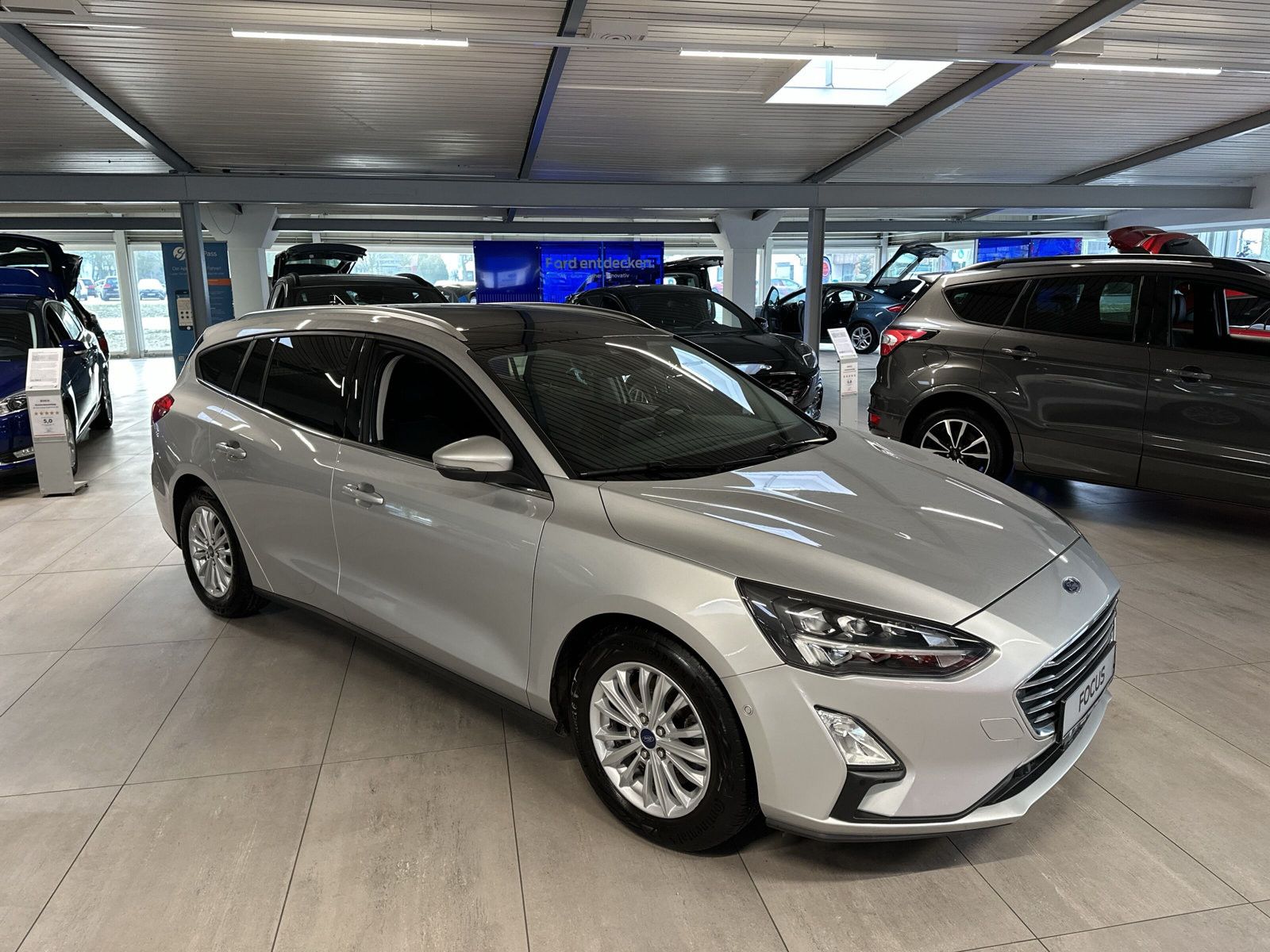 Ford Focus Turnier Titanium - Samsaru's Car Outlet