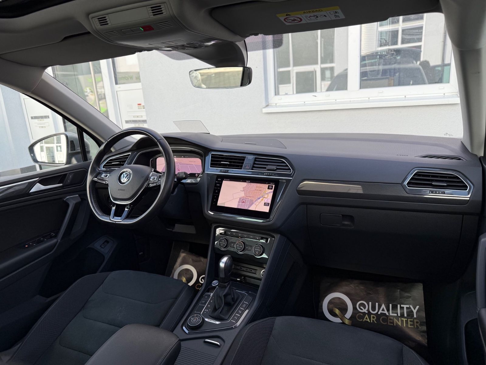 Volkswagen Tiguan Highline 4Motion - Samsaru's Car Outlet