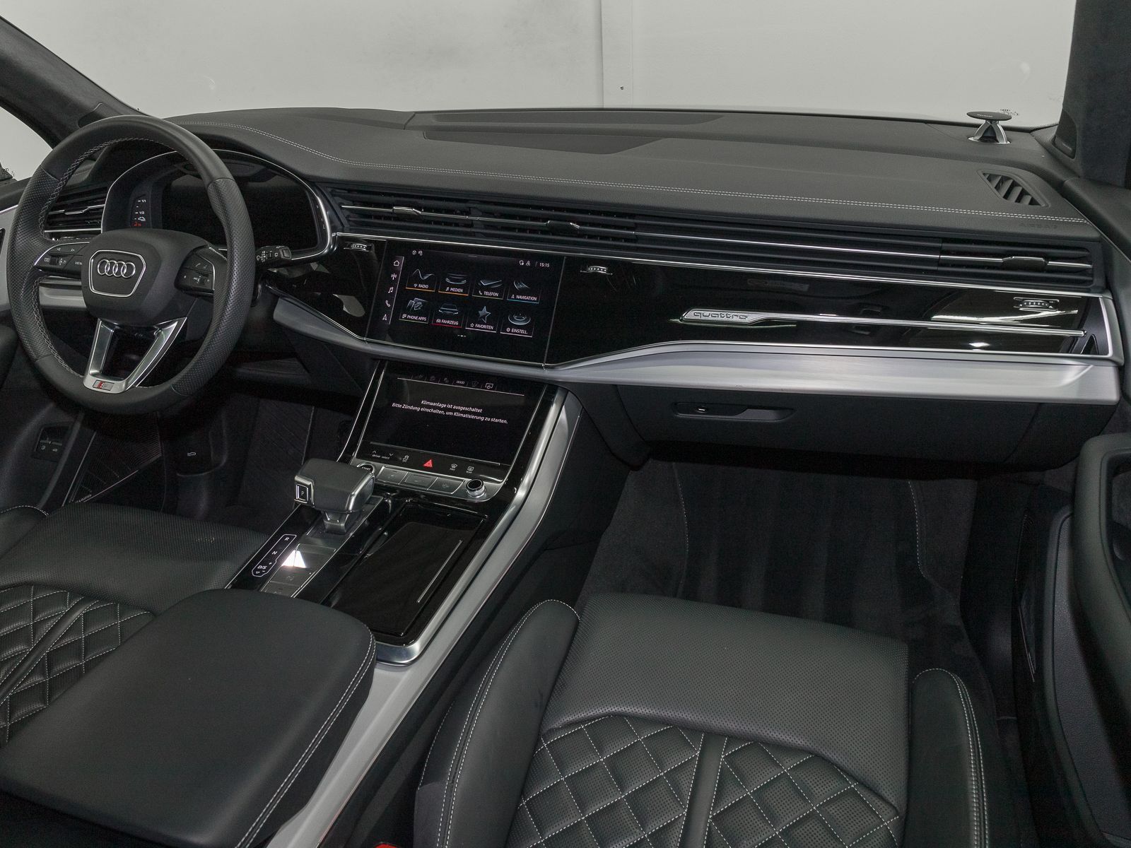 Audi Q7 55 TFSIe Q S LINE PANO BuOadv MASSAGE LM21