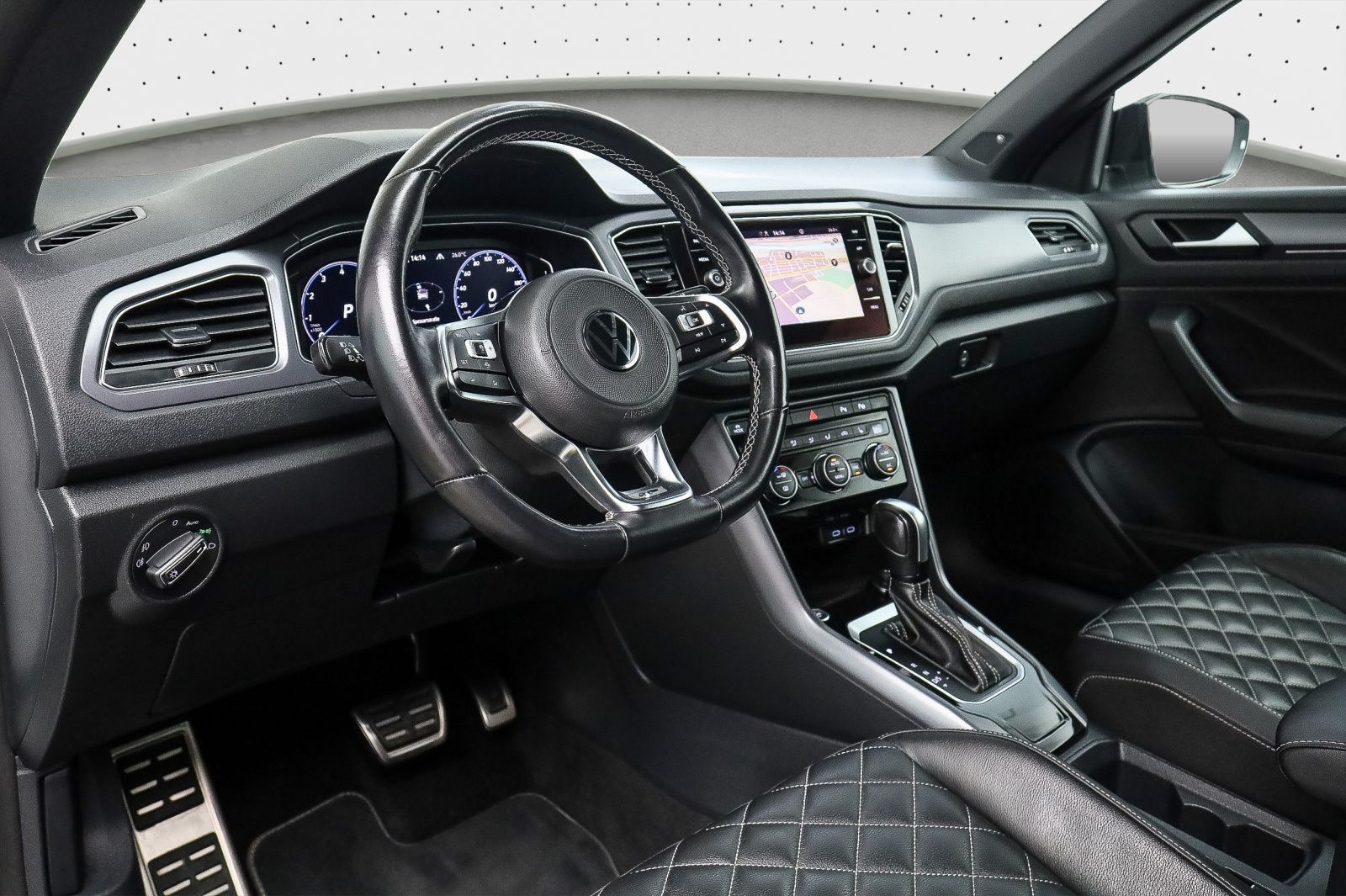 Volkswagen T-Roc Cabriolet 1.5 TSI DSG R-LINE Black - Samsaru's Car Outlet