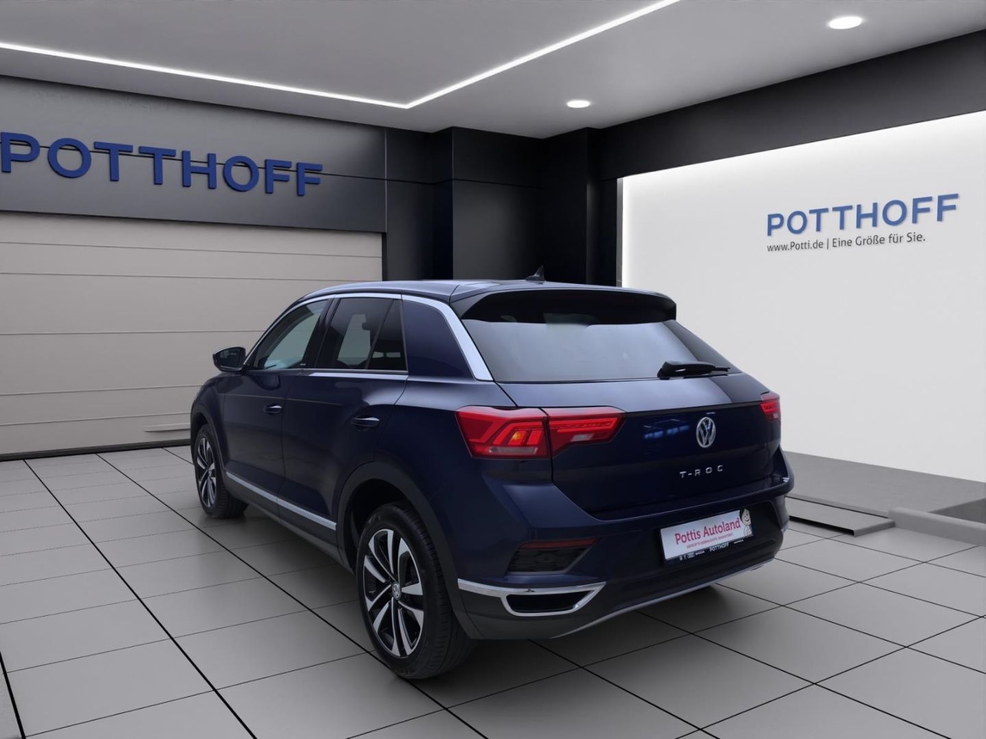 Volkswagen T-Roc 1.0 TSI UNITED - Samsaru's Car Outlet