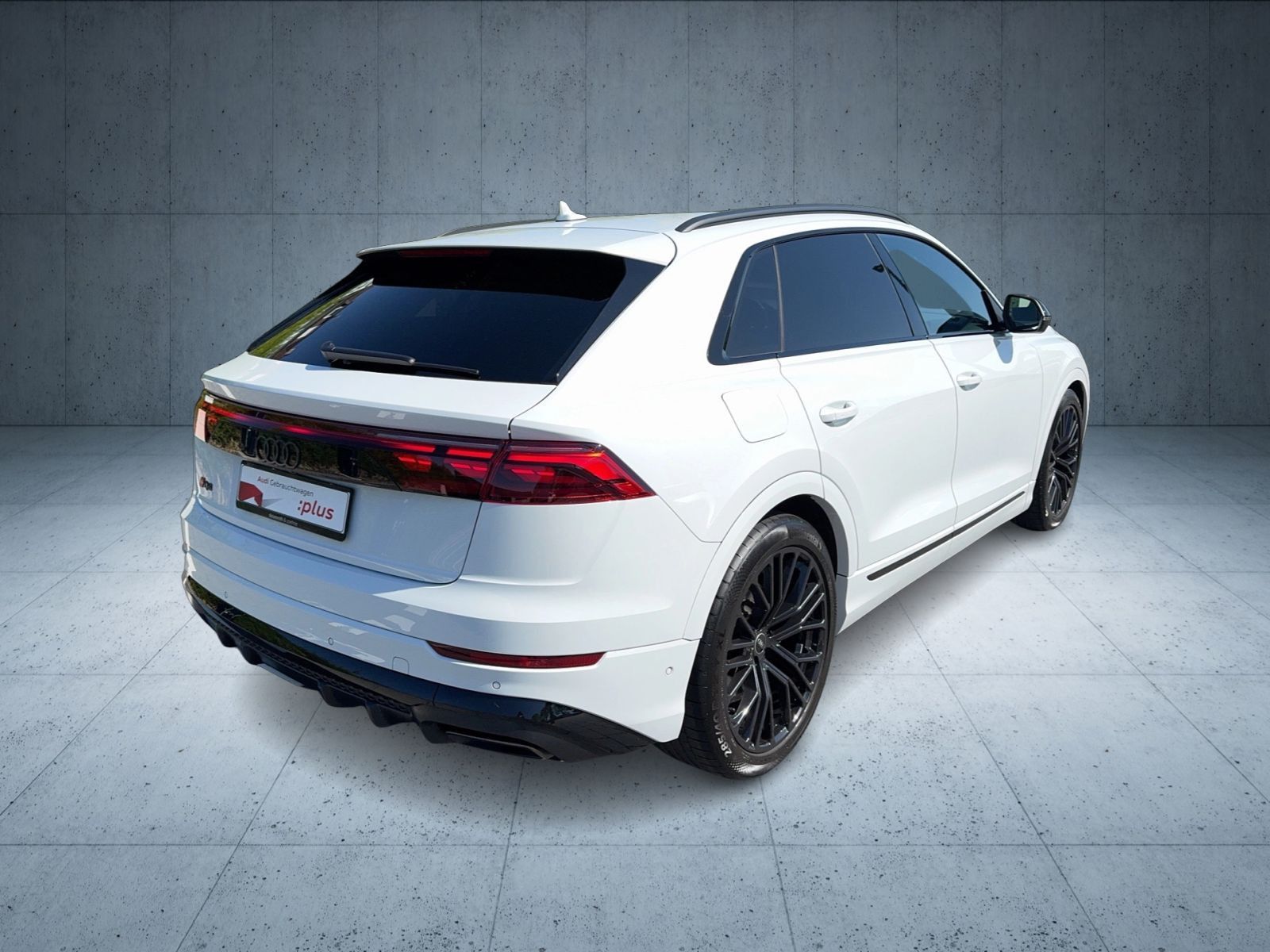 Audi Q8 S line 50 TDI AHK/StHz/HuD/22''/HDMatrix/4Len