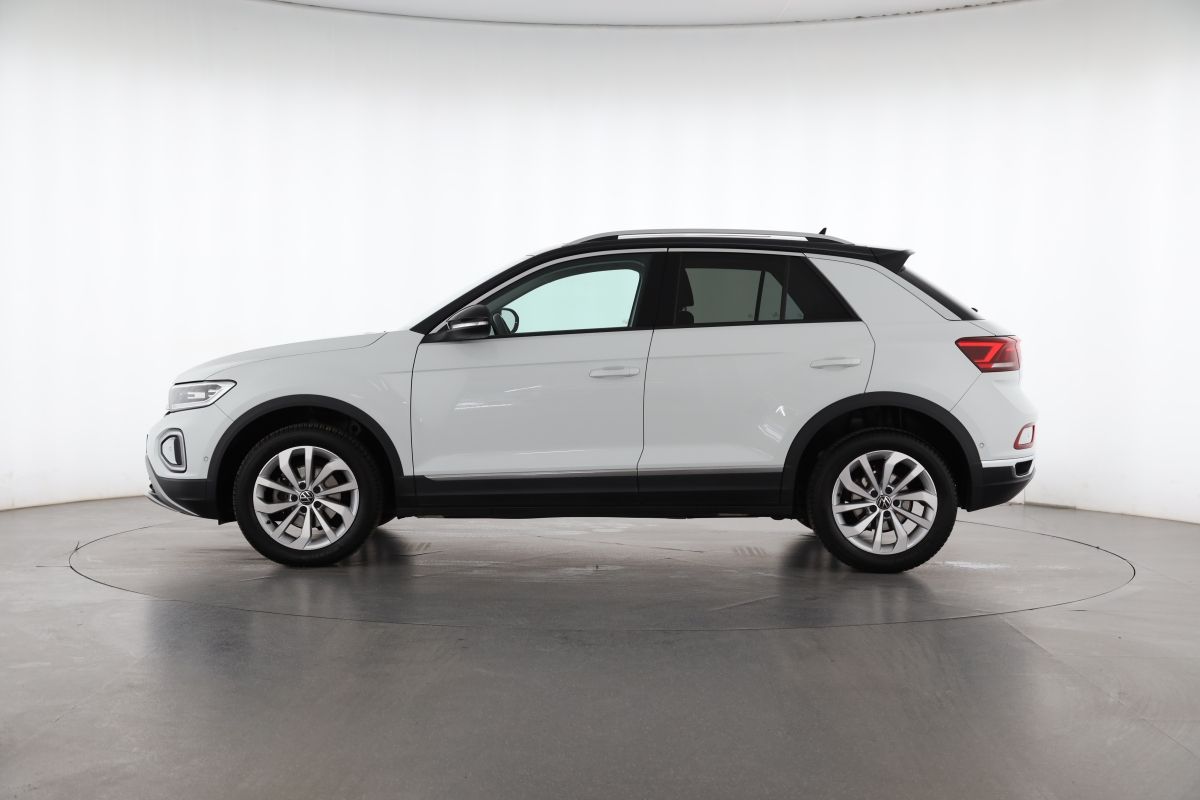 Volkswagen T-Roc 1.0 TSI Style - Samsaru's Car Outlet