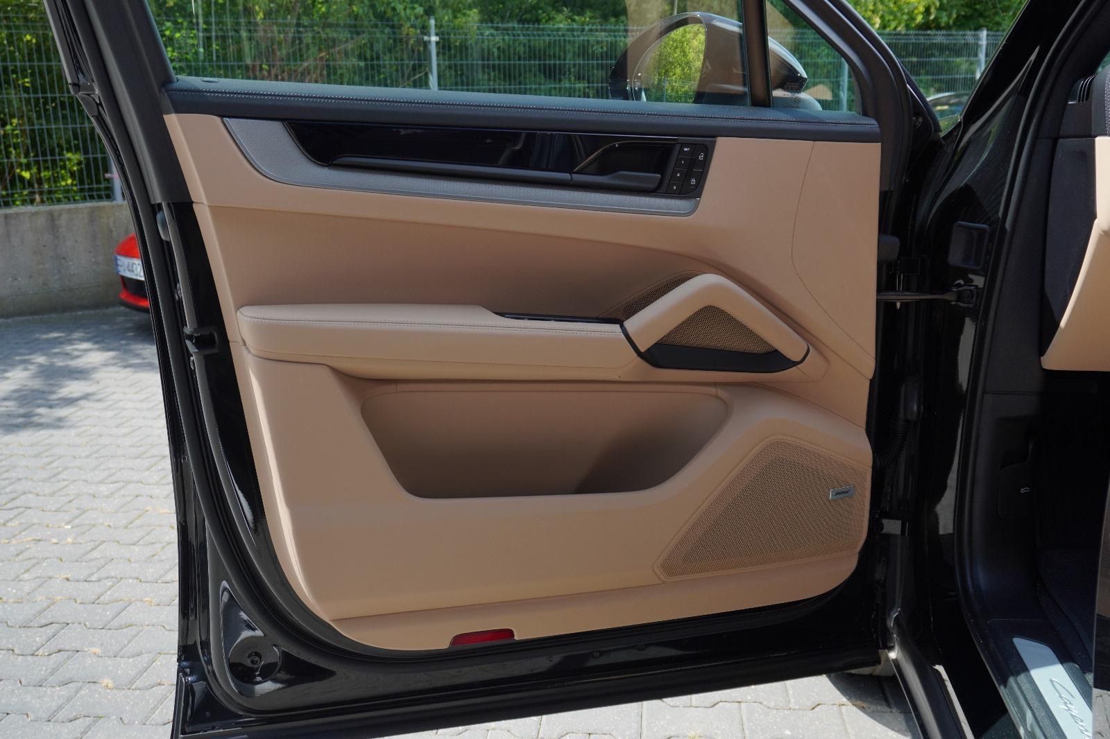 Porsche Cayenne Coupe E-Hybrid SportDesign PASM head-up