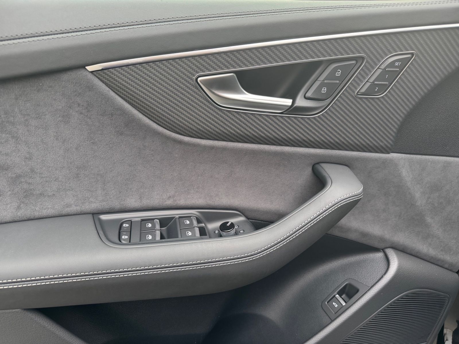 Audi Q8 SUV 50 TDI quattro - Samsaru's Car Outlet