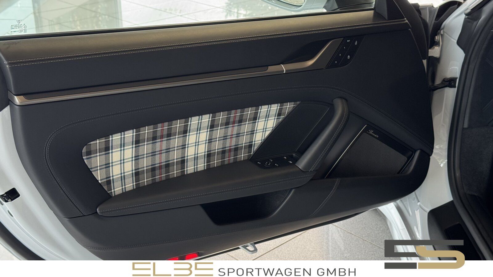 Porsche 911 Turbo S 50 Jahre BURM PANO INNO LIFT HERITAG