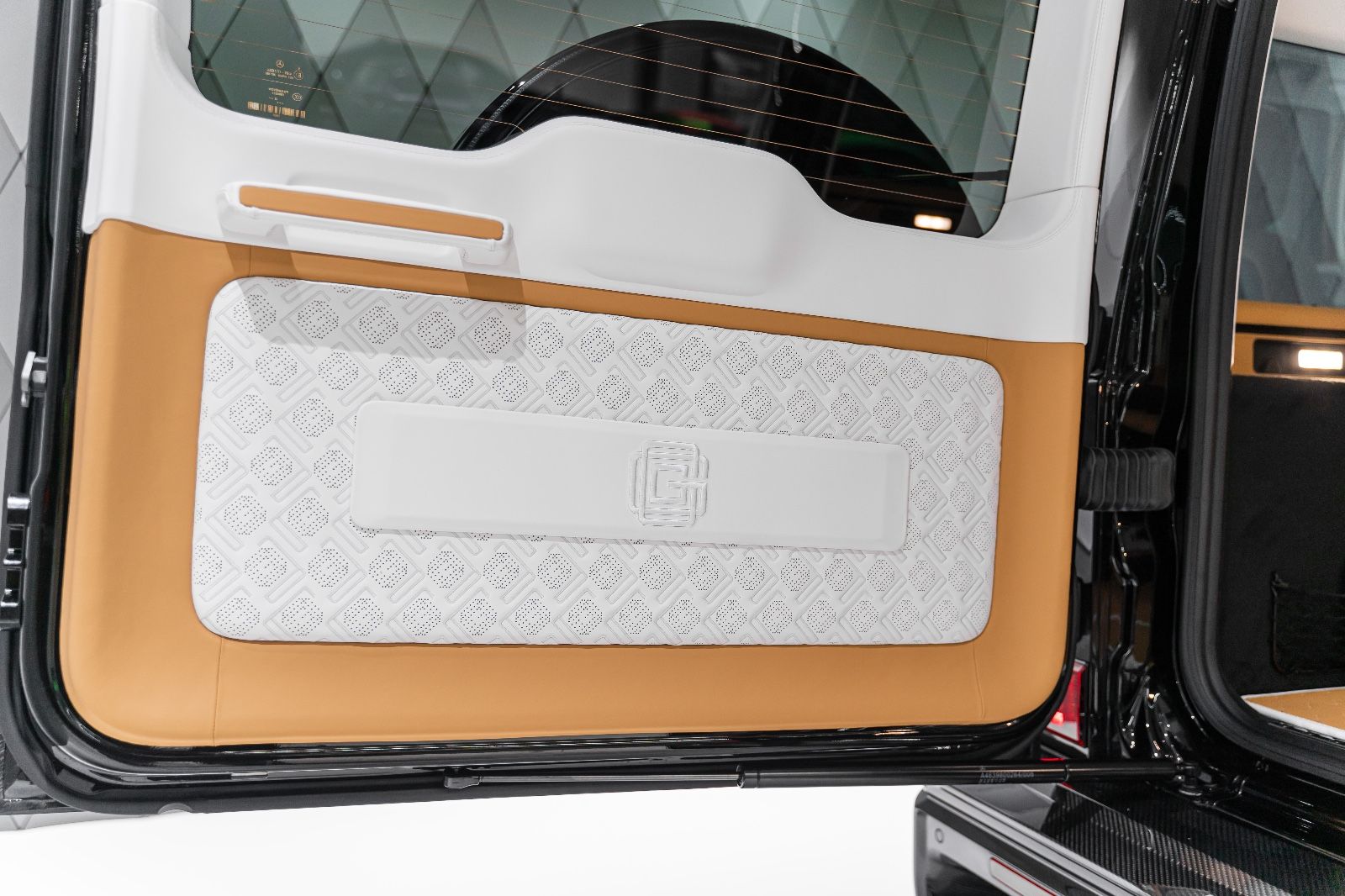 Mercedes-Benz GCD 820 - Samsaru's Car Outlet