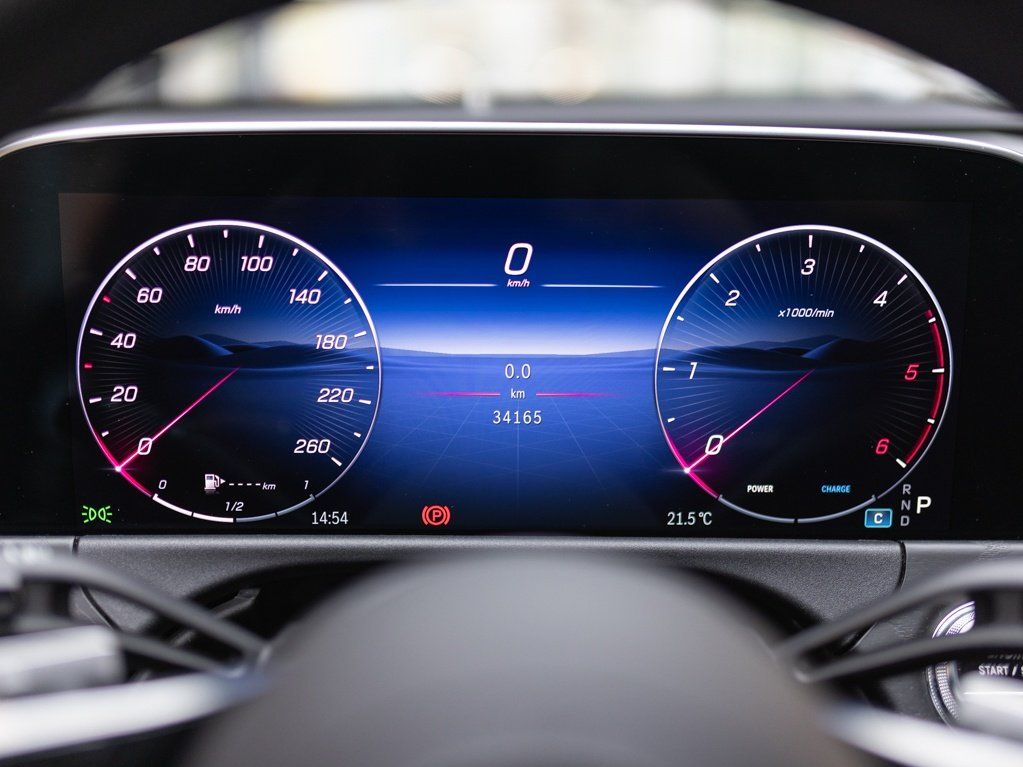 Mercedes-Benz E 220 d Avantgarde Advanced - Samsaru's Car Outlet