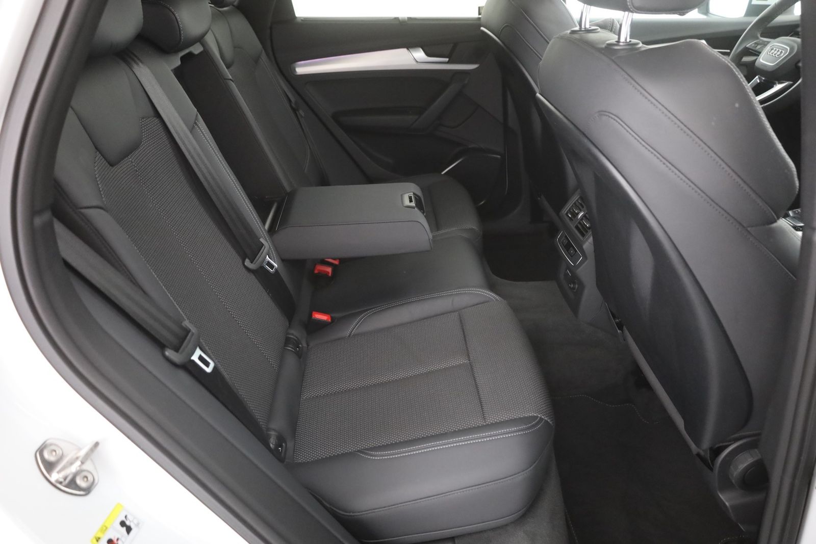 Audi Q5 Sportback S-Line 45 TFSI quattro s-tronic - Samsaru's Car Outlet