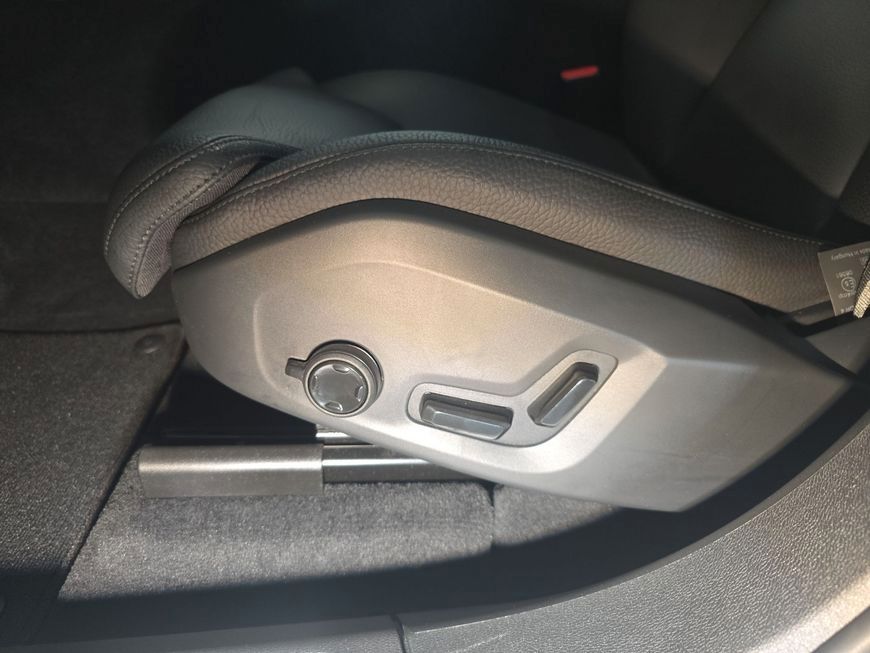 Volvo XC60 B4 D Plus Dark