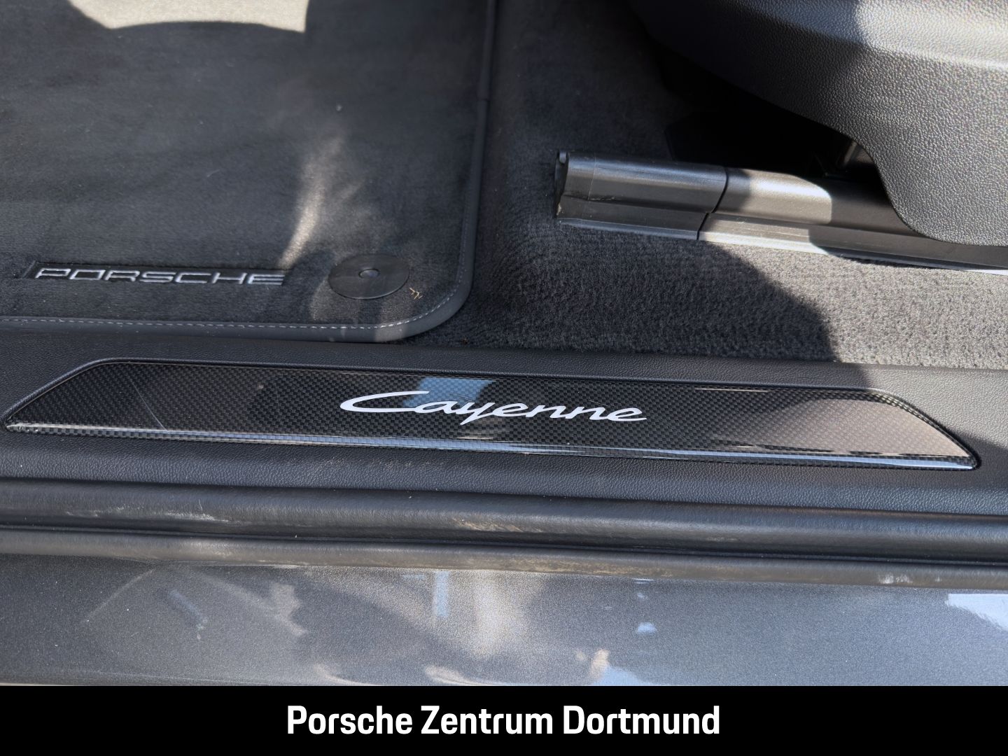 Porsche Cayenne BOSE Sportabgasanlage LED-Matrix