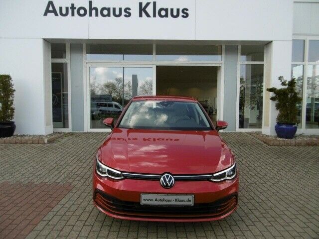Volkswagen Golf VIII Life 1.0 eTSI - Samsaru's Car Outlet