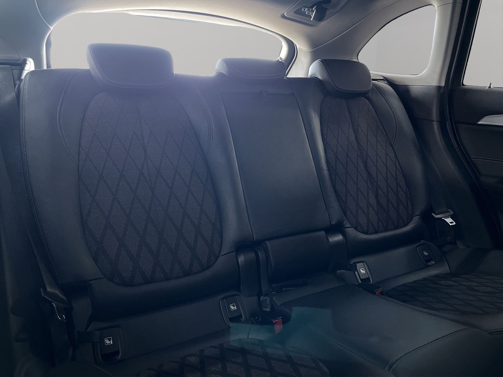 BMW X1 xDrive25e xLine - Samsaru's Car Outlet
