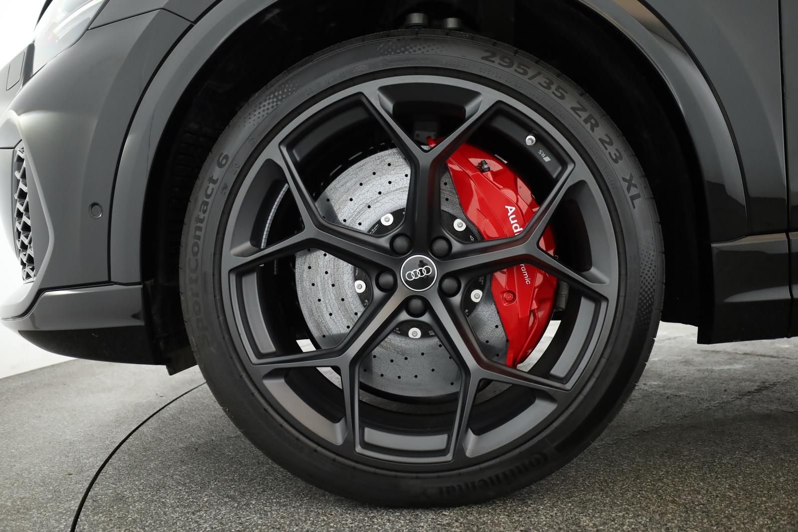 Audi RS Q8 SUV performance Laser Pano Vmax RSAbgas 23