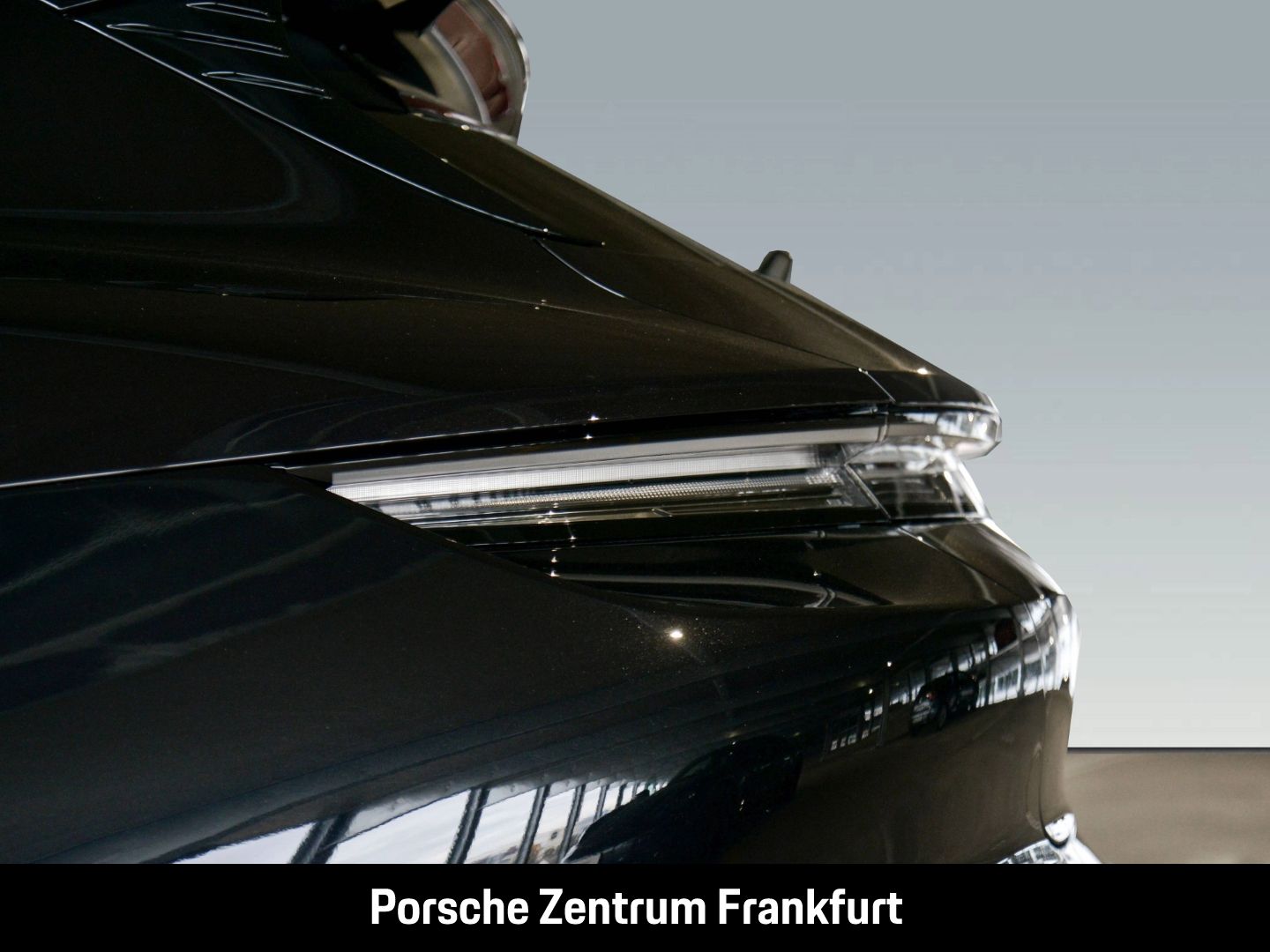 Porsche Taycan 4 Cross Turismo Sport-Chrono Panoramadach