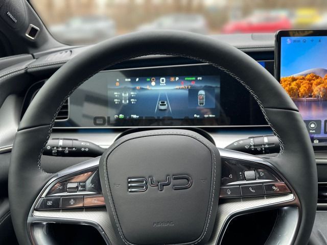 BYD Sealion 7