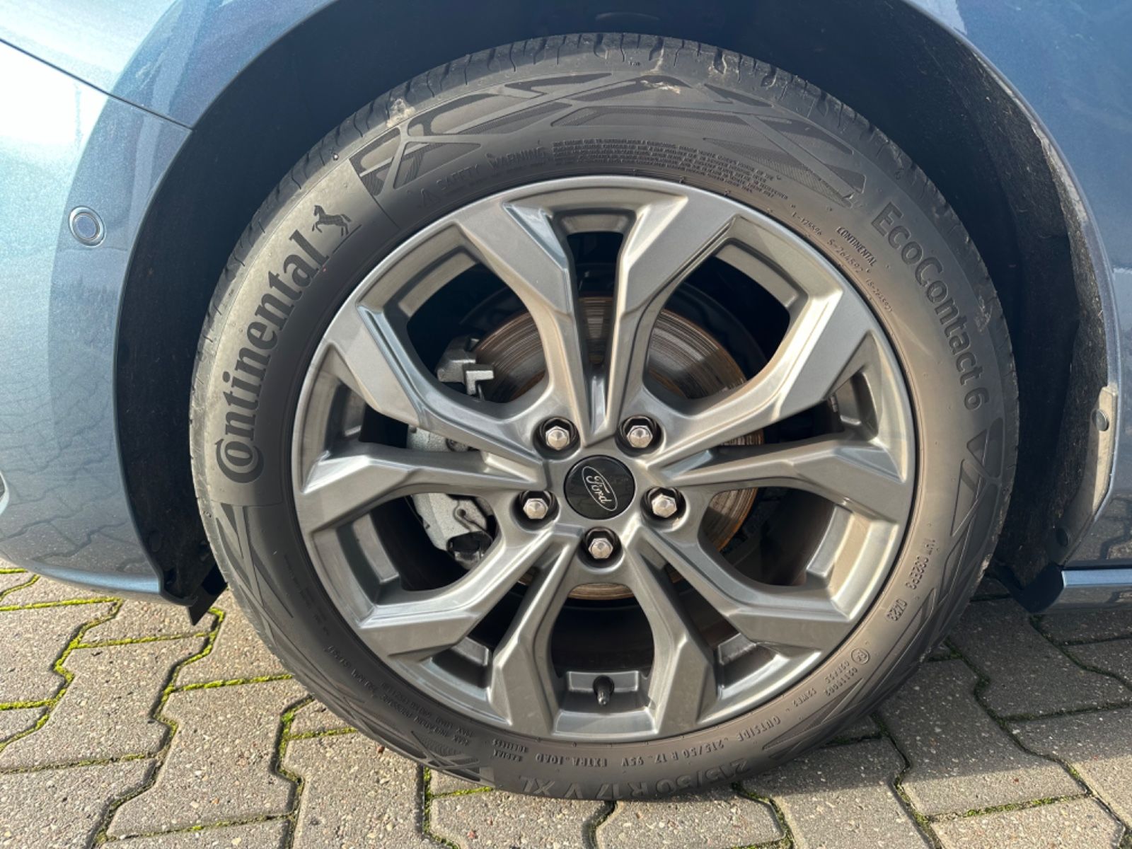 Ford Focus Lim. ST-Line Hybrid >SYNC4+KAMERA+BLIS+AHK