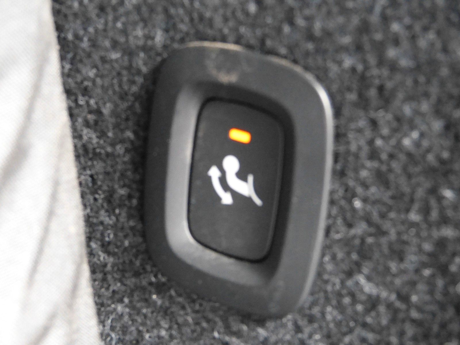 Volvo XC40 T4 Core Recharge Plug-In Hybrid  ACC