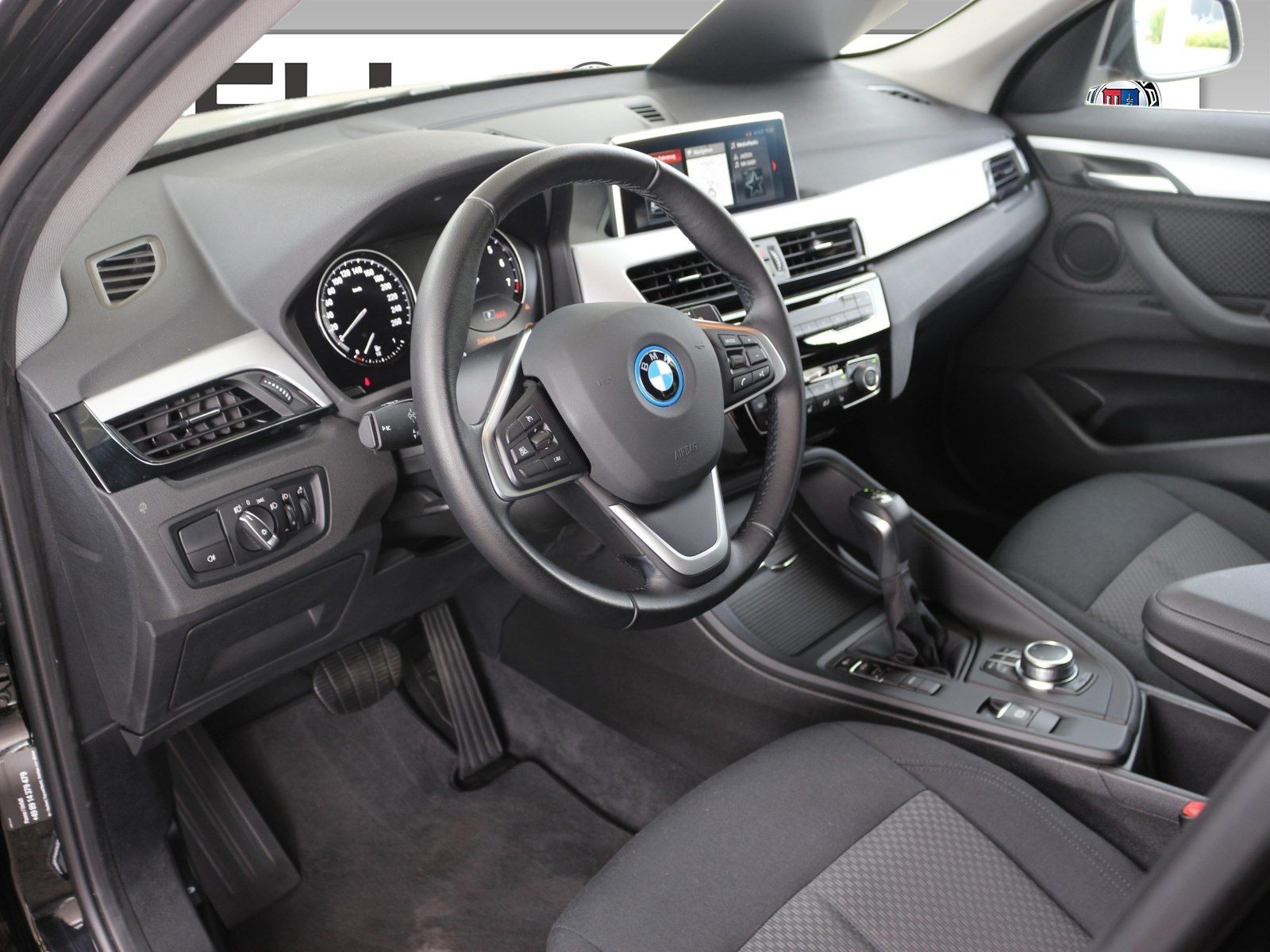 BMW X1 xDrive25e Advantage - Samsaru's Car Outlet