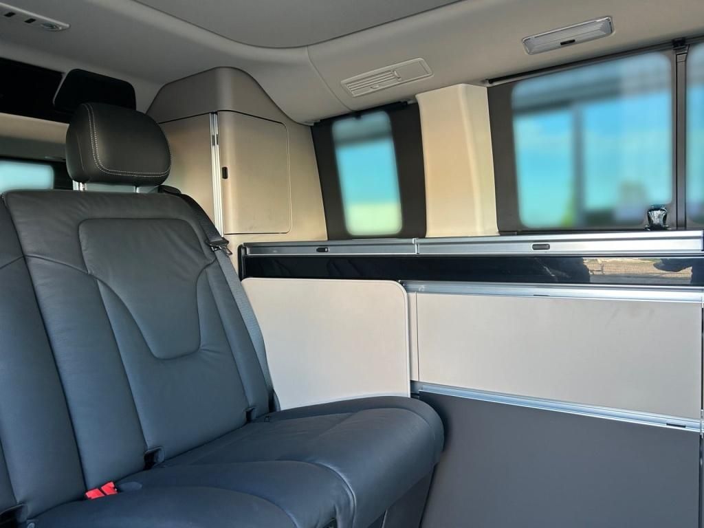 Mercedes-Benz V-Klass Marco Polo 300 d - Samsaru's Car Outlet
