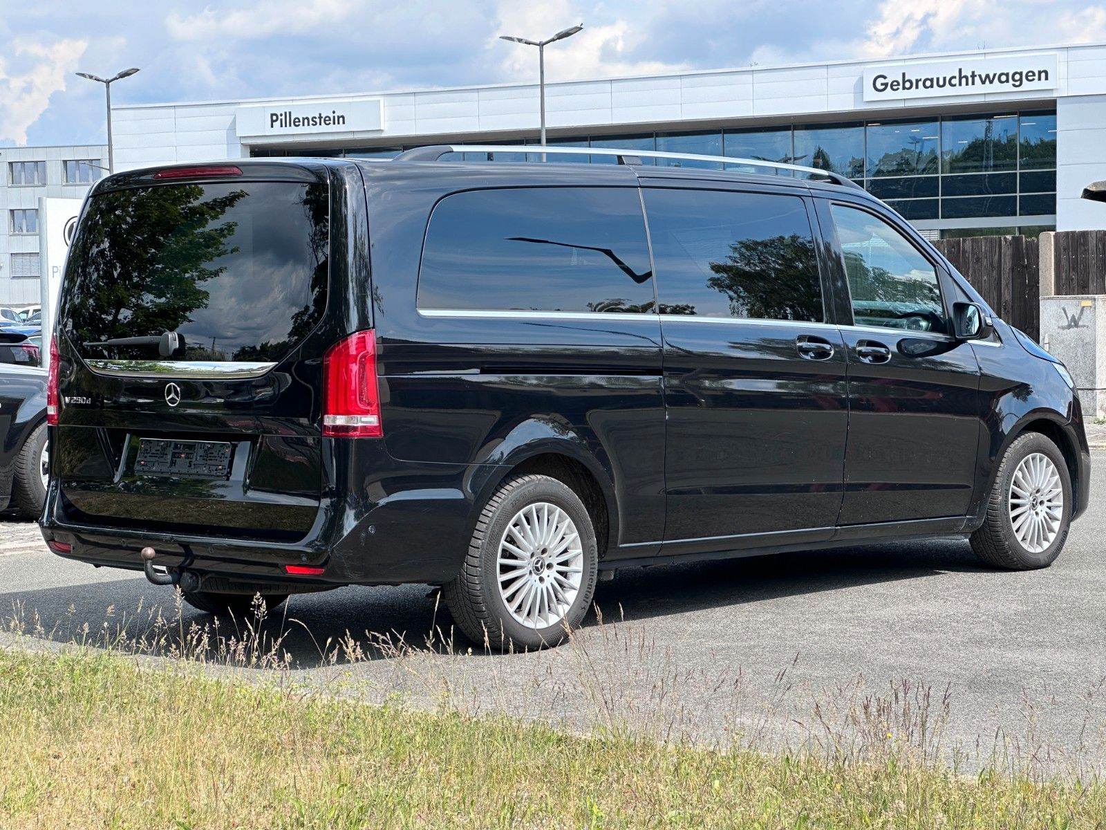 Mercedes-Benz V 250 - Samsaru's Car Outlet