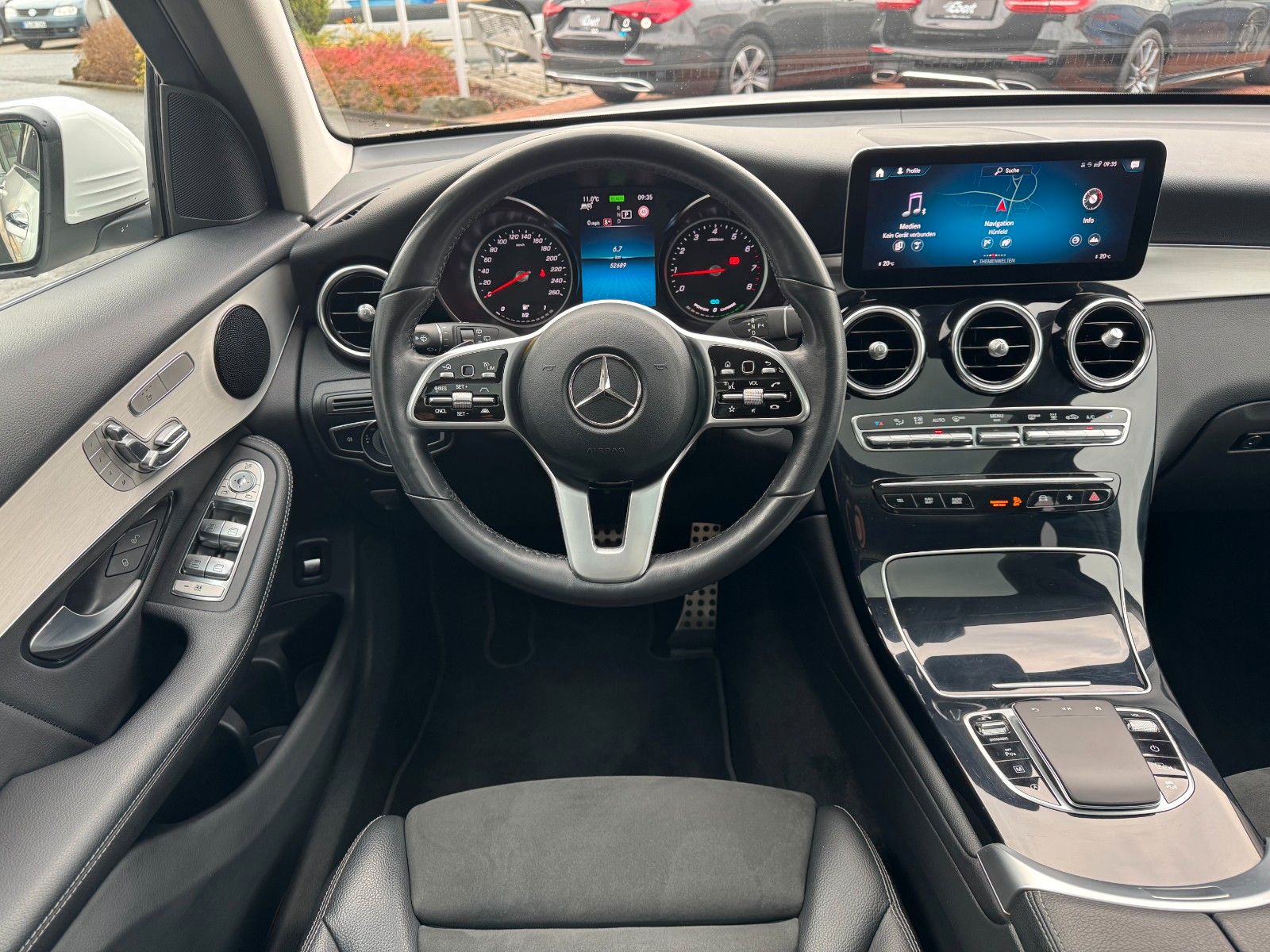 Mercedes-Benz GLC 200 4M AMG+Pano+Distr+StandH+AHK+360+HUD