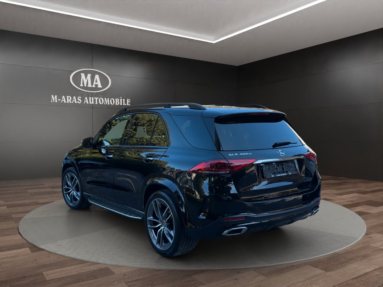 Mercedes-Benz GLE 400 d GLE - 4Matic AMG PANO LEDER AHK STHEIZ