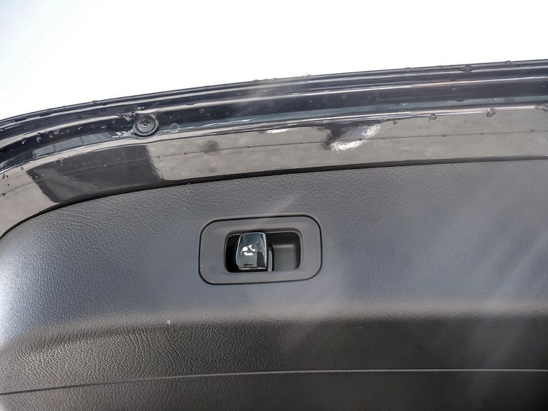 Mercedes-Benz GLC 300 4M AMG NIGHT MEMO 360 AHK DISTR KAMERA