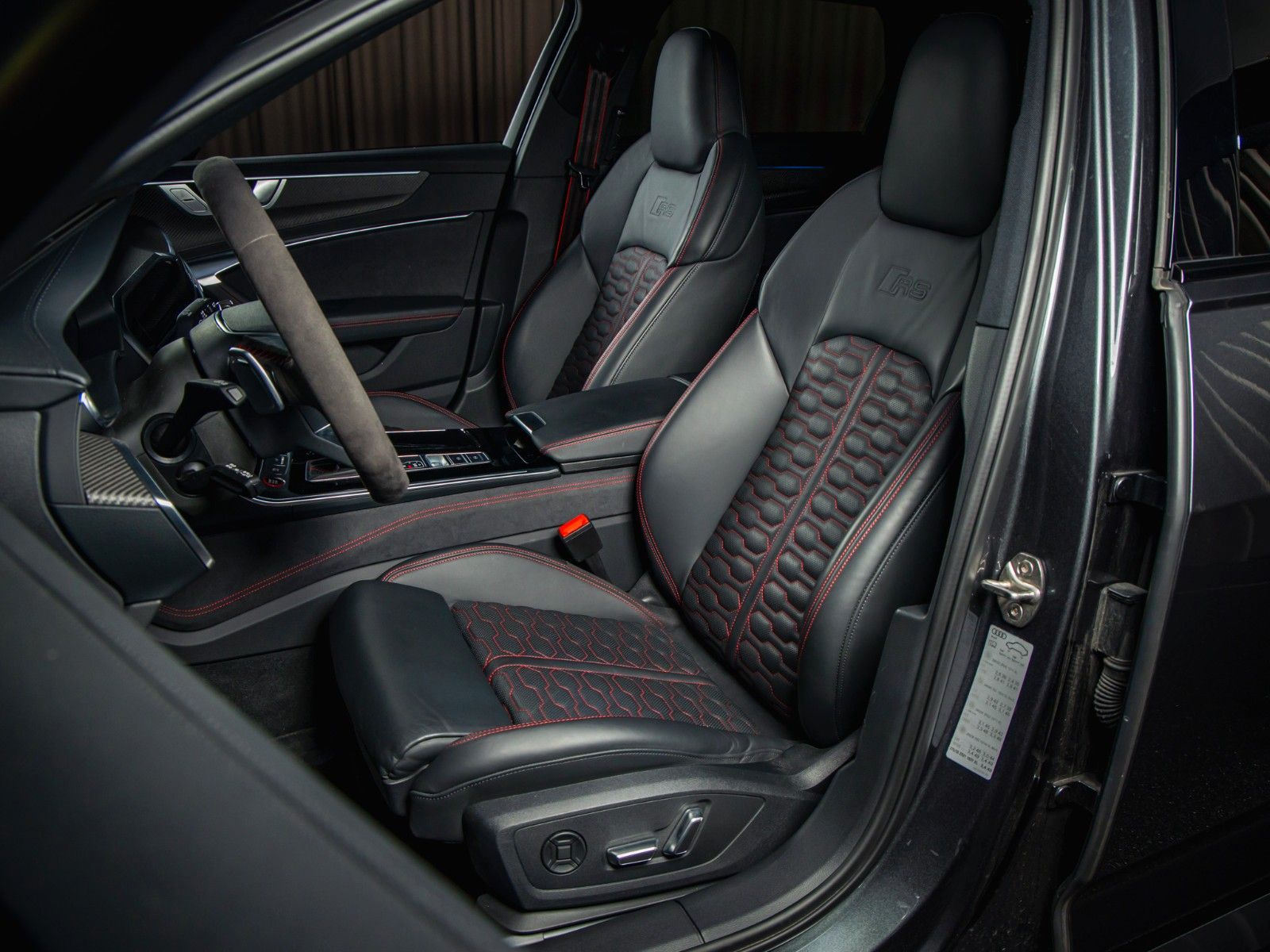 Audi RS6 Avant Performance quattro, B&O, HD, Tour, Ci