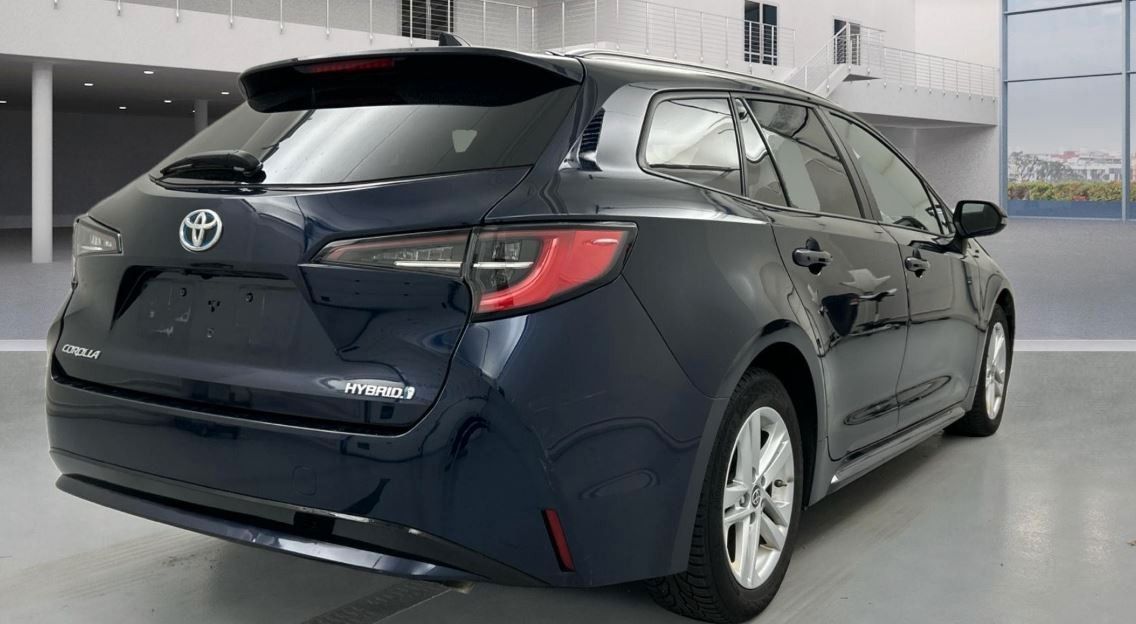 Toyota Corolla Touring Sports Hybrid - Samsaru's Car Outlet