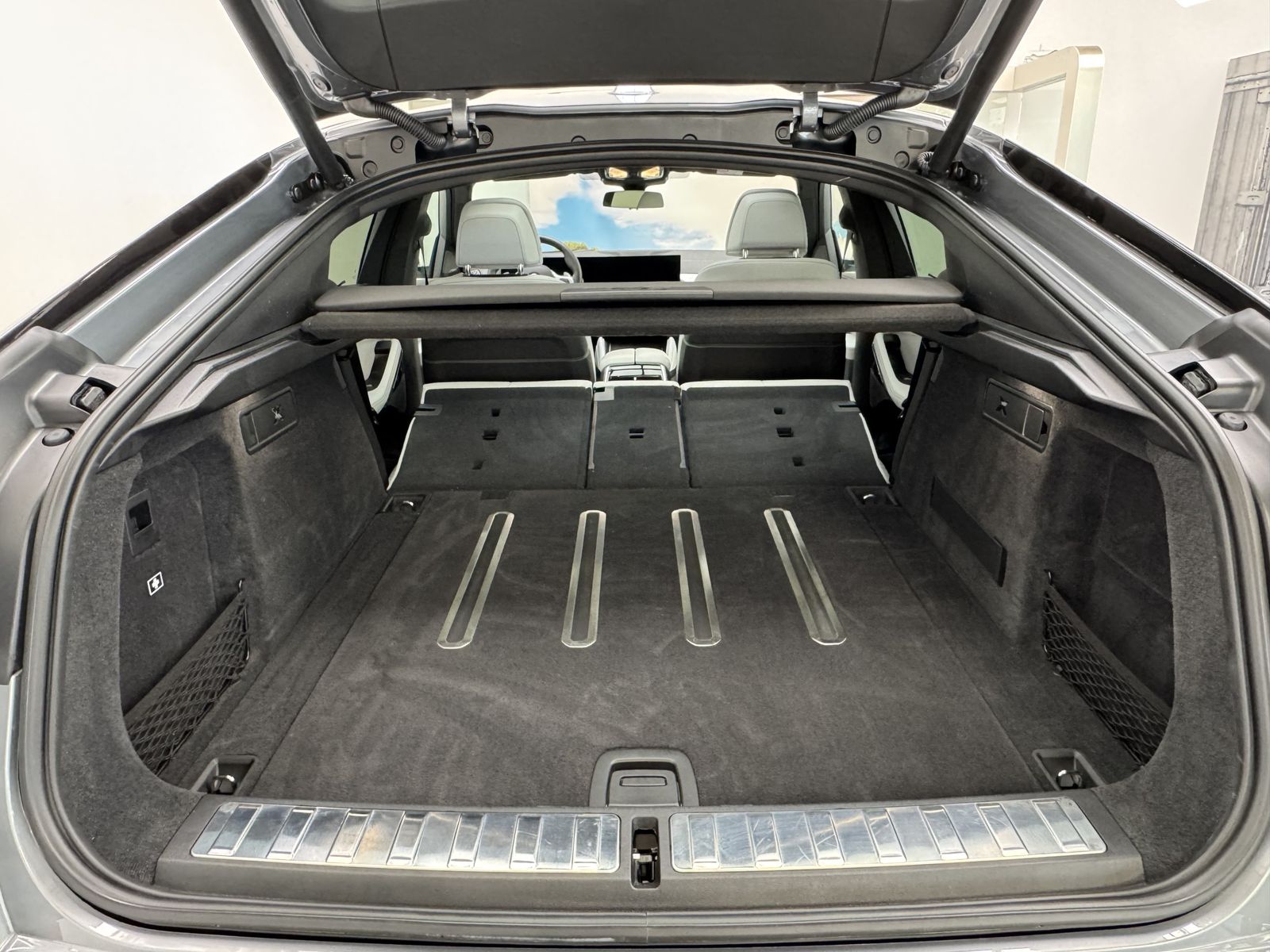 BMW X6 xDrive30d M Sport Pro - Samsaru's Car Outlet