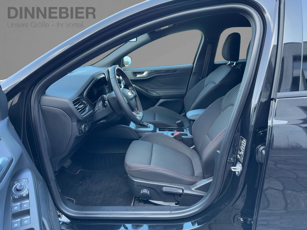 Ford Focus ST-Line X LED+AHK+Kamera+Winterpaket