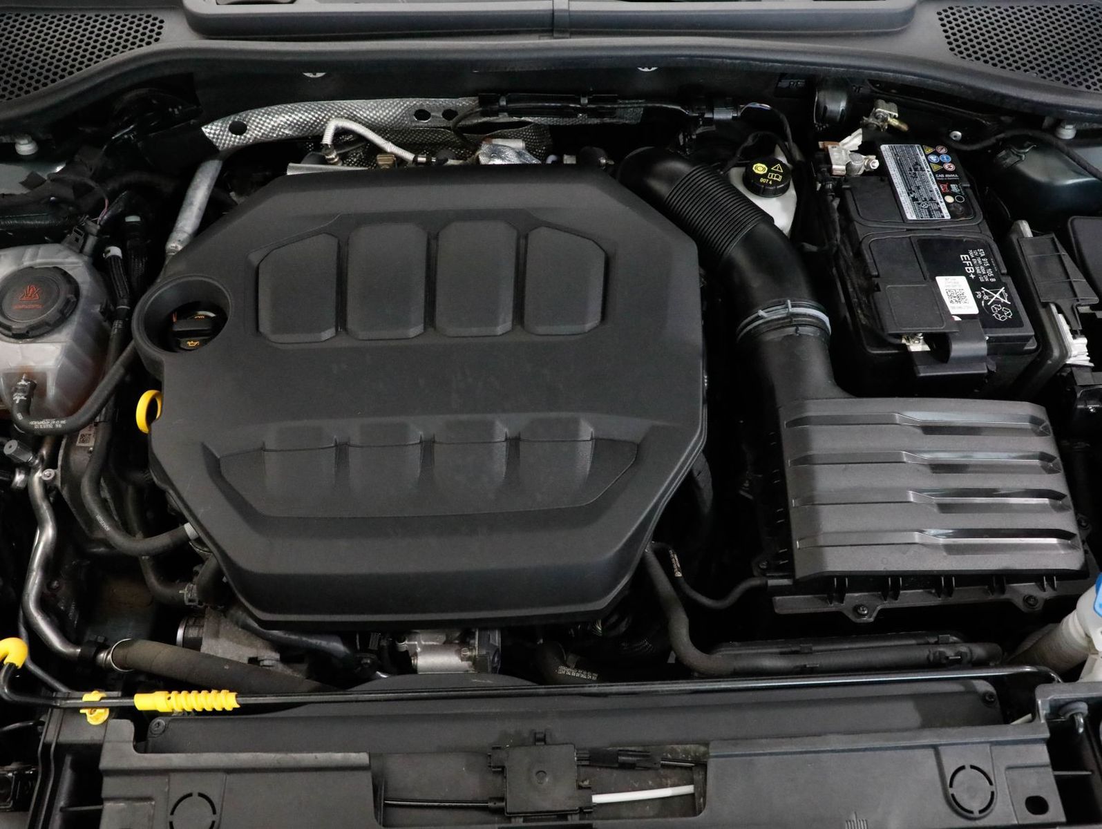 Cupra Formentor 2.0 TSI 4D DSG VZ AHK CarPlay SHZ ACC