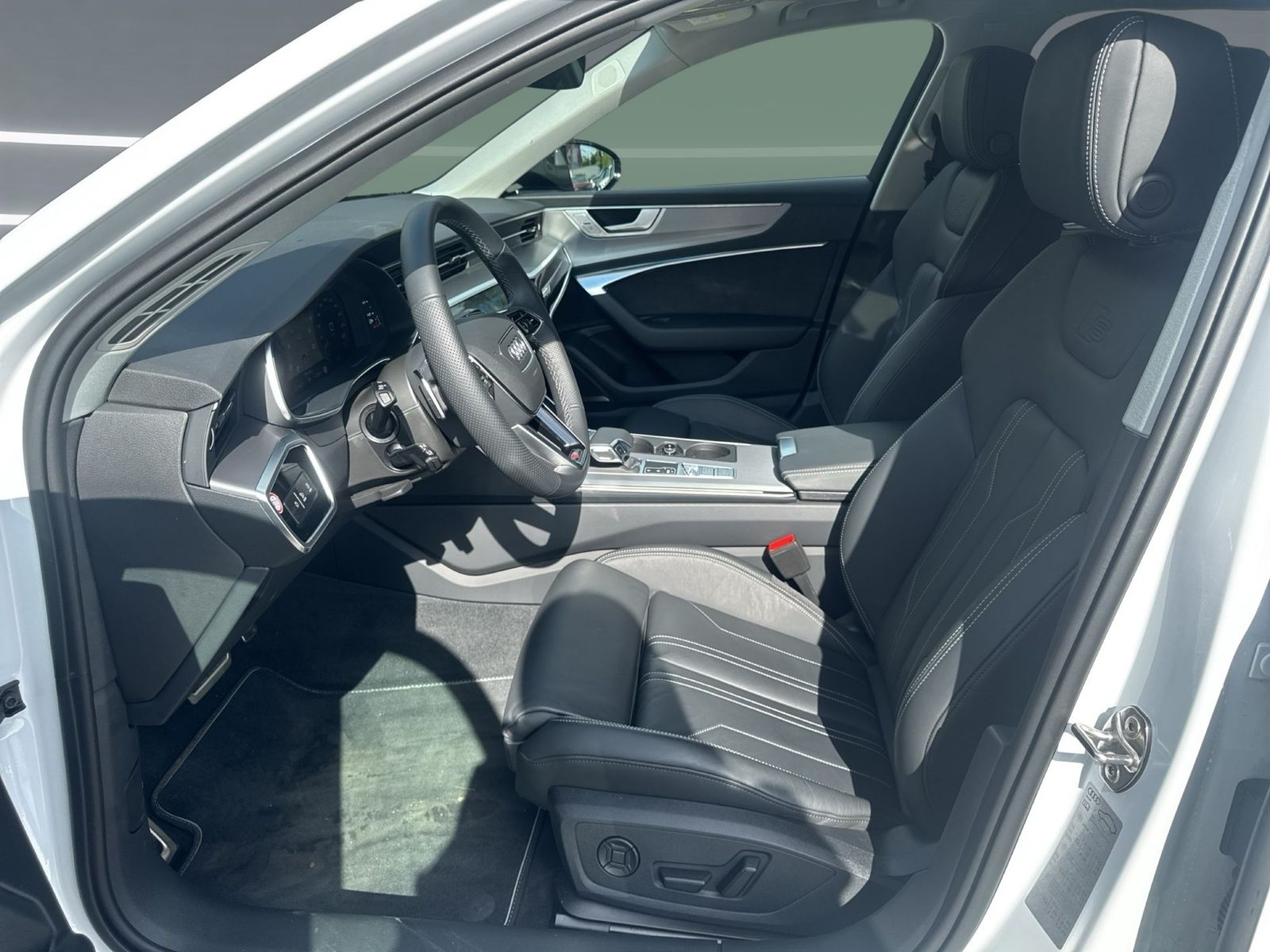 Audi A6 Avant 55 TFSI e qu S line HD-MATRIX Pano AHK