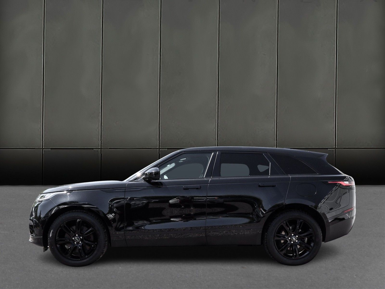 Range Rover Velar P400e Hybrid S - Samsaru's Car Outlet