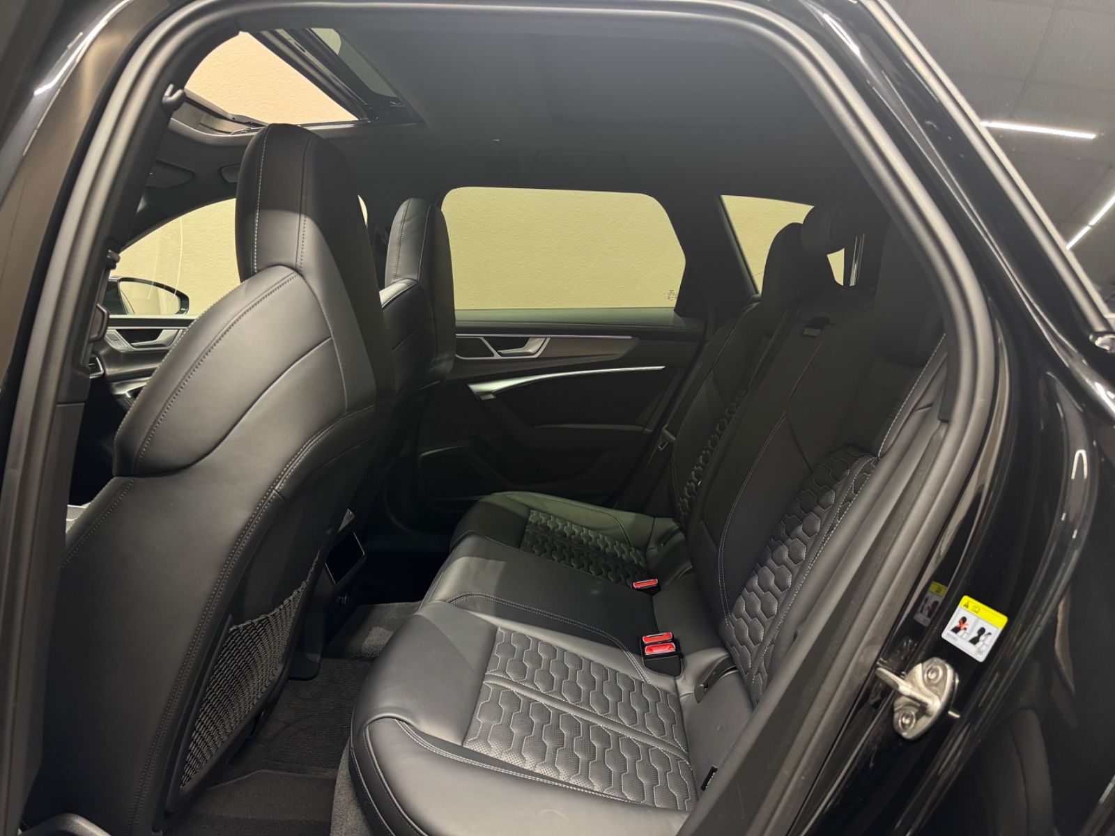 Audi RS6 Avant 4.0 TFSI q.*ABT*DYNAMIK*B&O*KERAMIK*