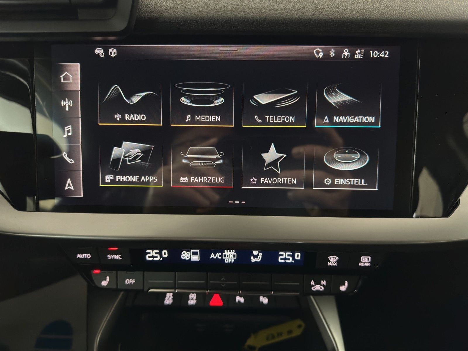 Audi A3 Sportback 30 TFSI S Tronic*VIRTUAL*LED*NAVI*S