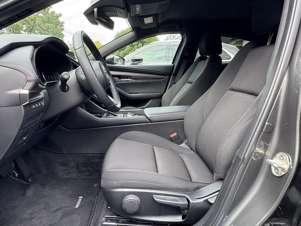 Mazda 3 2.0L e-SKYACTIV G 122ps 6AT FWD Homura