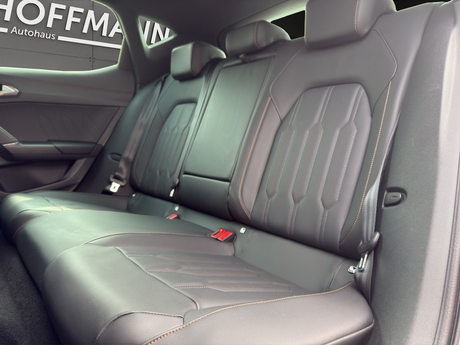 Cupra Leon 2.0 TSI DSG - Samsaru's Car Outlet