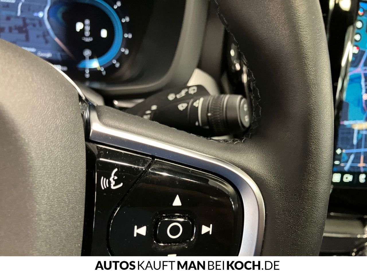 Volvo XC60 B5 AWD PlusDark ACC BLIS AHK 4xSHz VLED H&K