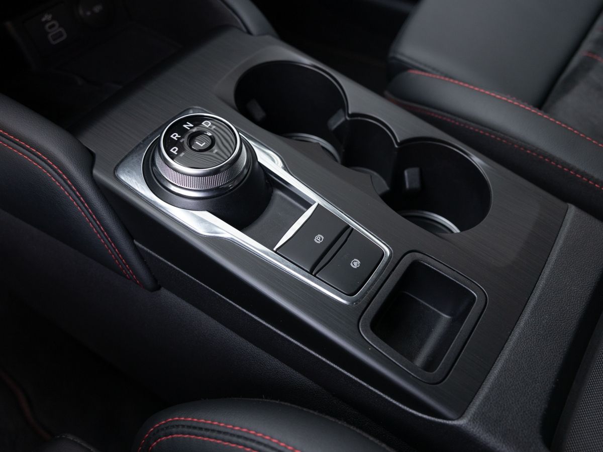 Ford Kuga ST-Line X 1.5 - Samsaru's Car Outlet