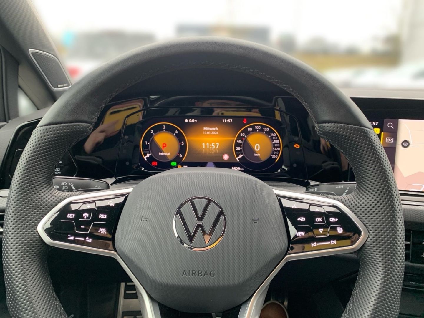 Volkswagen Golf VIII GTD 2.0 TDI SCR - Samsaru's Car Outlet
