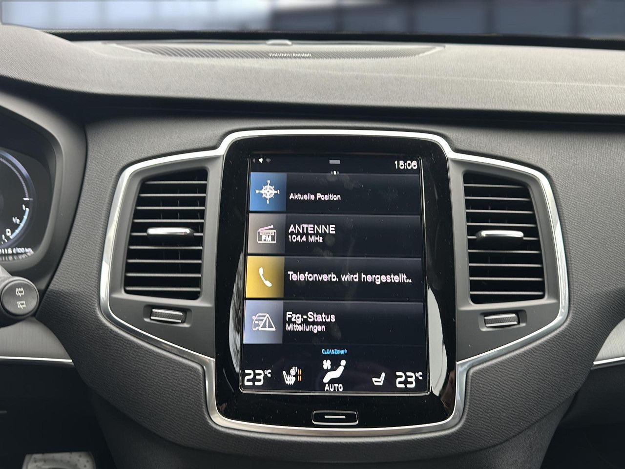 Volvo XC 90 Inscription Expression Recharge Plug-In - Samsaru's Car Outlet