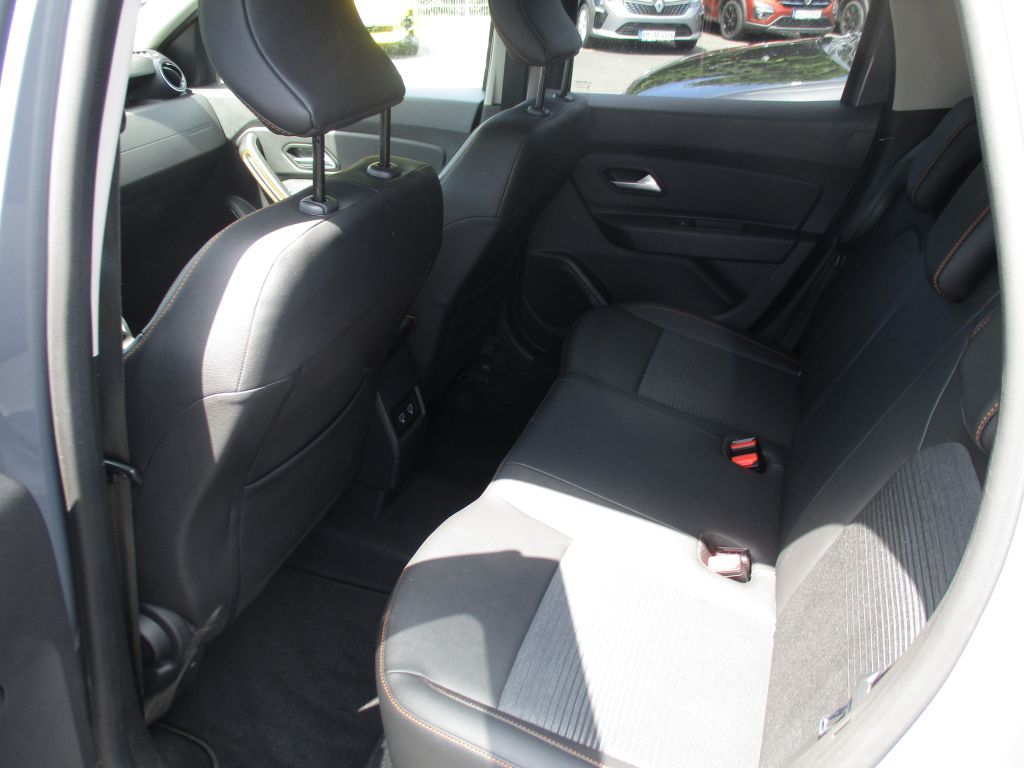 Dacia Duster TCe 100 ECO-G 2WD Extreme - Samsaru's Car Outlet