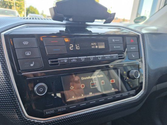 Volkswagen e-up! move up! - Samsaru's Car Outlet